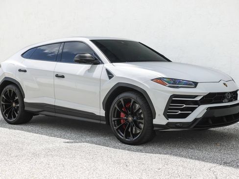 Used 2020 Lamborghini Urus AWD/4WD image 5