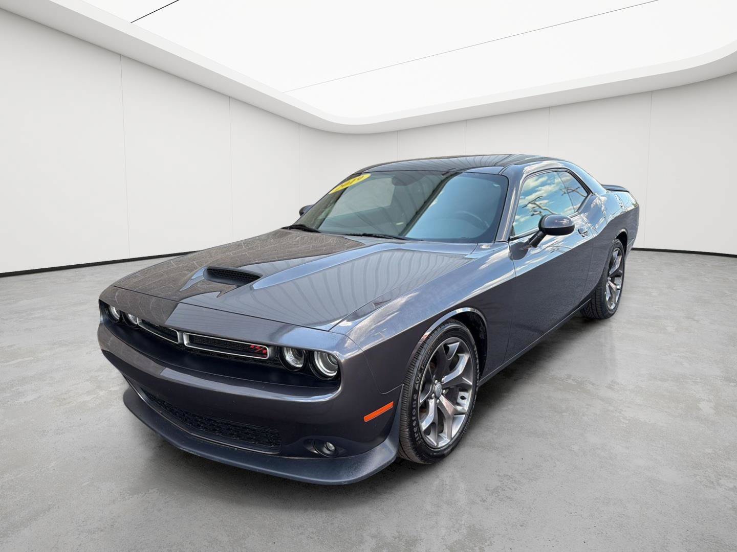 Used 2019 Dodge Challenger R/T w/ Cold Weather Group RWD image 31
