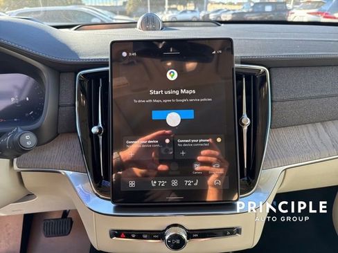 Used 2026 Volvo XC90 B6 Ultra w/ Lounge Package image 11