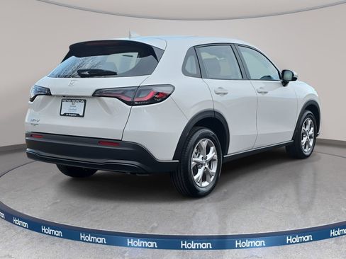 Certified 2025 Honda HR-V LX image 7