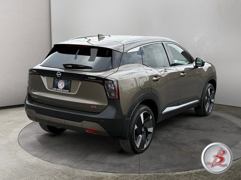 Used 2025 Nissan Kicks SR image 7