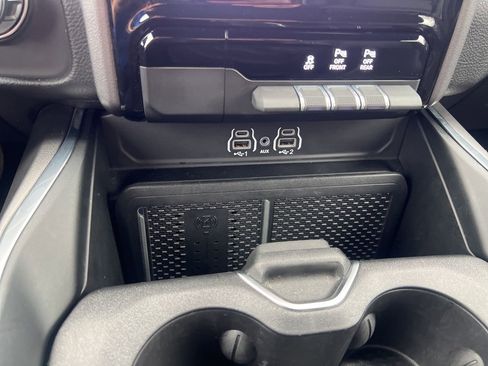 Used 2025 RAM 1500 Laramie w/ Sport Appearance Package image 31