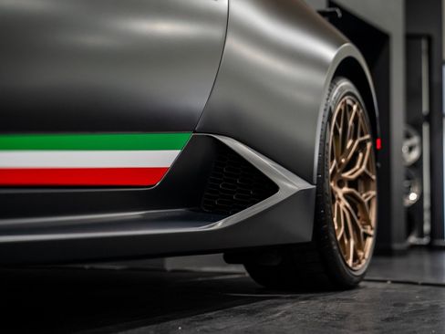 Used 2018 Lamborghini Huracan Performante image 18