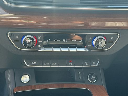 Used 2022 Audi Q5 2.0T Premium Plus image 30