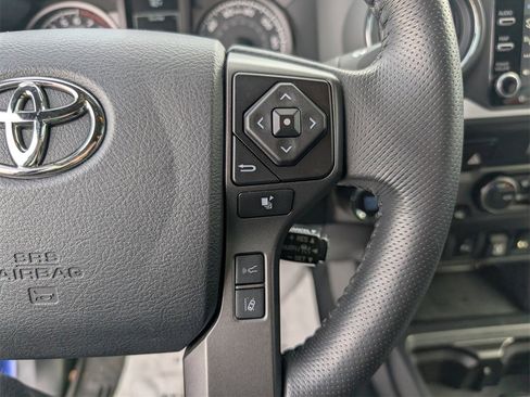 Used 2023 Toyota Tacoma TRD Off-Road image 21