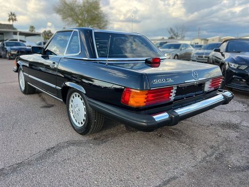 Used 1987 Mercedes-Benz 560 SL image 6