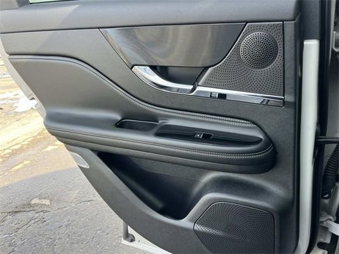 Used 2023 Lincoln Corsair AWD w/ Equipment Group 101A image 18