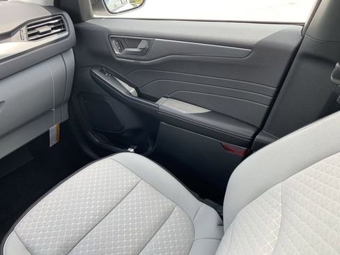 New 2025 Ford Escape Active w/ Tech Pack #1 FWD image 17