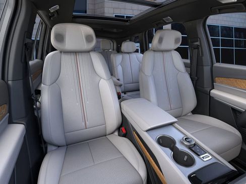 New 2026 Cadillac Vistiq Sport image 16