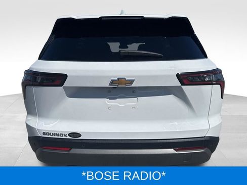 Used 2026 Chevrolet Equinox LT w/ Convenience Package II FWD image 8