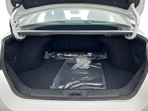 Used 2025 Nissan Sentra S FWD image 28