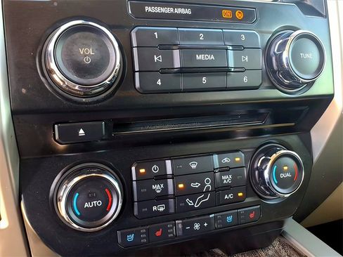 Used 2017 Ford F250 Lariat w/ Lariat Ultimate Package image 11