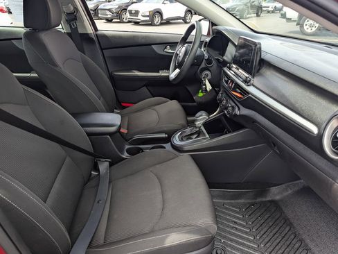 Used 2021 Kia Forte LXS FWD image 32