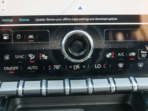 Used 2025 GMC Acadia Elevation FWD image 25