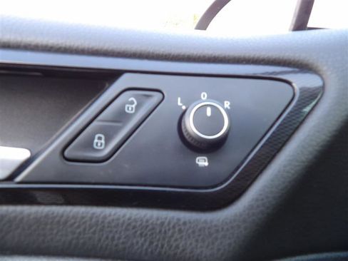 Used 2015 Volkswagen GTI S image 21