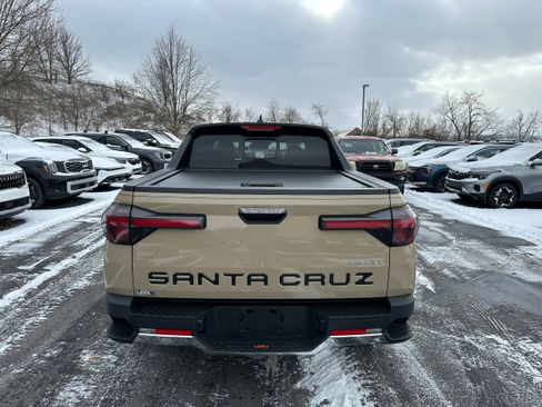 Used 2023 Hyundai Santa Cruz Limited image 6