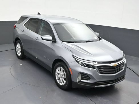 Used 2023 Chevrolet Equinox LT FWD image 22