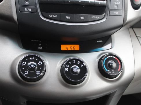 Used 2010 Toyota RAV4 4WD image 32