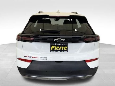Used 2023 Chevrolet Bolt EUV Premier w/ Sun & Sound Package image 3