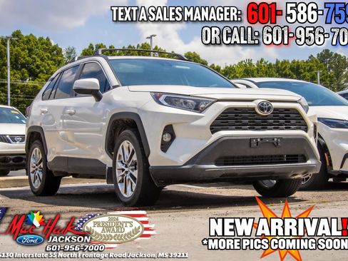 Used 2021 Toyota RAV4 XLE Premium FWD image 1