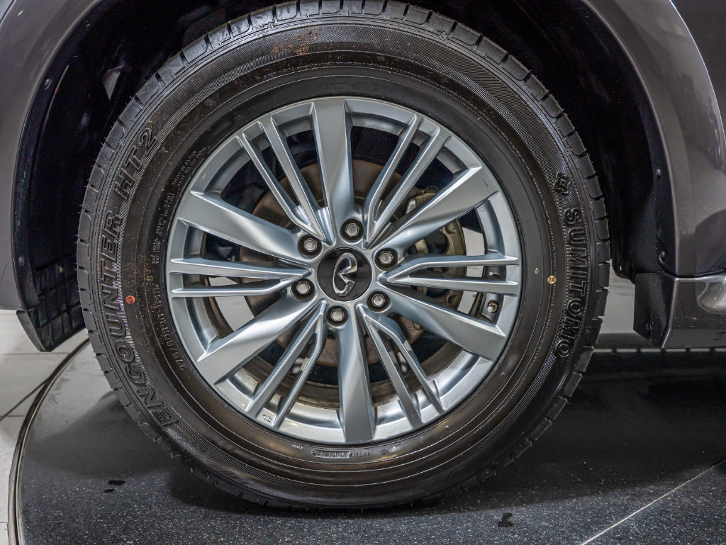 Used 2024 INFINITI QX80 Luxe AWD/4WD image 13