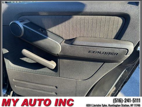 Used 2010 Ford Explorer Sport Trac XLT image 29
