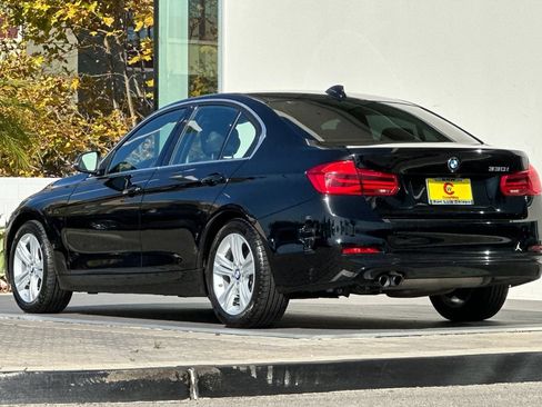 Used 2018 BMW 330i Sedan w/ Premium Package RWD image 5