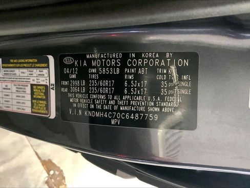 Used 2012 Kia Sedona EX w/ Luxury Pkg image 32