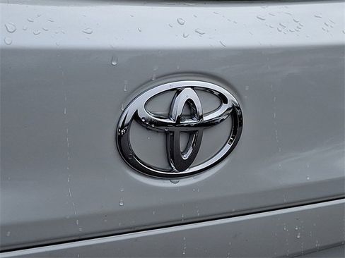 Certified 2025 Toyota Corolla Cross L image 30