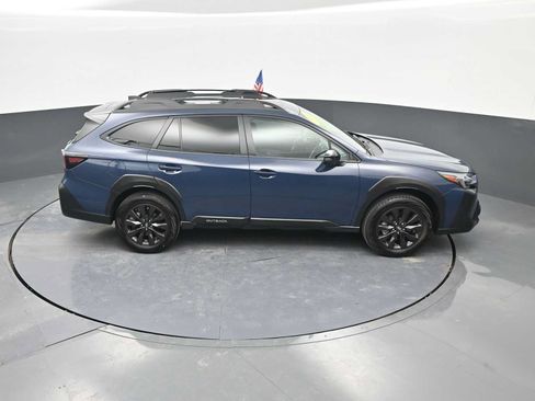 Used 2025 Subaru Outback Onyx Edition AWD/4WD image 35