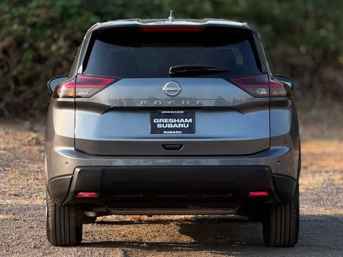 Used 2025 Nissan Rogue SV FWD image 6