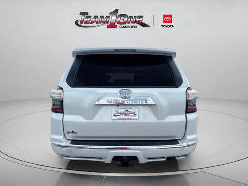 Used 2024 Toyota 4Runner Limited AWD/4WD image 7