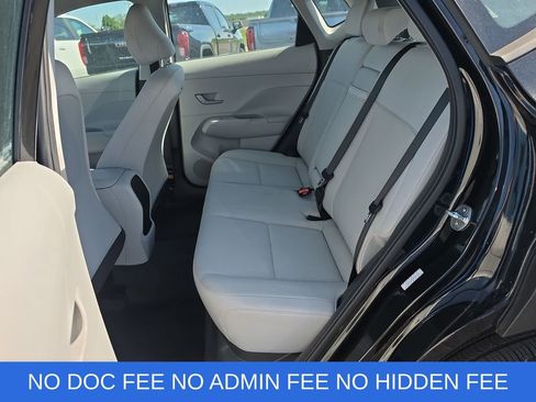Used 2024 Hyundai Kona SE AWD/4WD image 28
