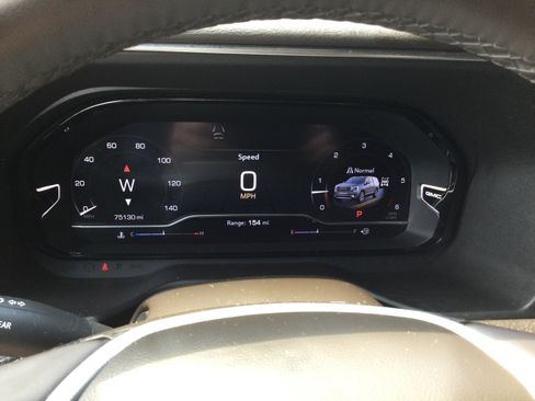 Used 2023 GMC Yukon XL Denali w/ LPO, Floor Liner Package AWD/4WD image 24