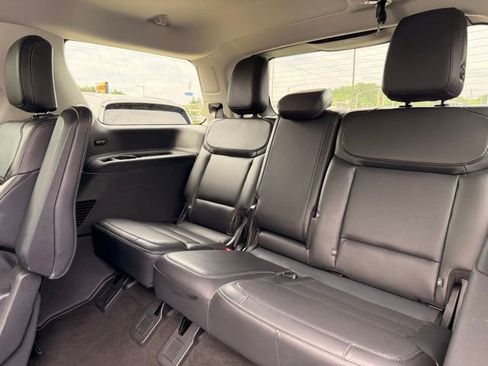 Used 2025 Ford Expedition Platinum AWD/4WD image 29