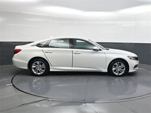 Used 2020 Honda Accord LX image 3