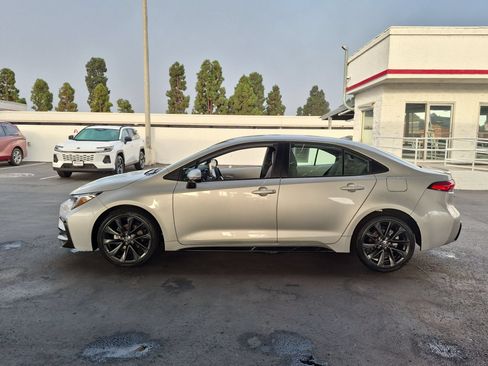 Certified 2024 Toyota Corolla SE FWD image 4