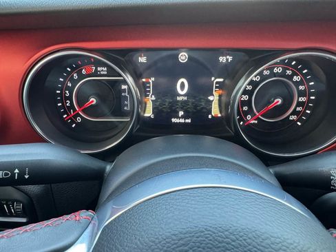 Used 2019 Jeep Wrangler Unlimited Rubicon image 29