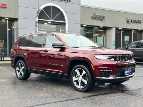 Used 2023 Jeep Grand Cherokee L Limited w/ Trailer Tow Group (B) AWD/4WD image 8
