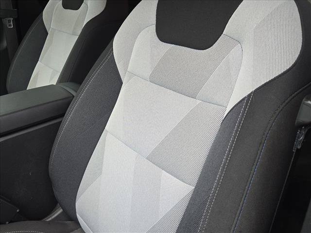 Certified 2025 Chevrolet Trax LS FWD image 14