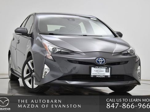 Used 2016 Toyota Prius Four Touring w/ Premium Convenience Package image 3