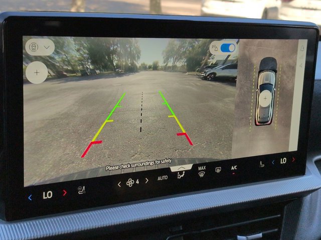 Used 2025 Ford Explorer ST-Line w/ ST-Line Street Pack AWD/4WD image 19