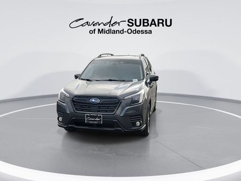 Used 2024 Subaru Forester Limited AWD/4WD image 4