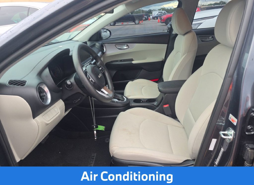 Used 2023 Kia Forte LXS FWD image 8