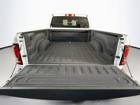 Used 2025 RAM 2500 Big Horn AWD/4WD image 24