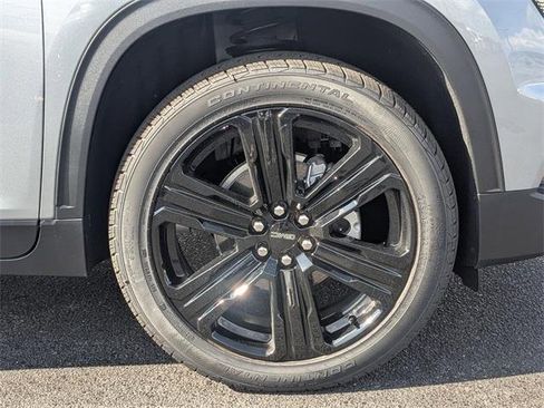 New 2025 GMC Hummer EV 2X image 10