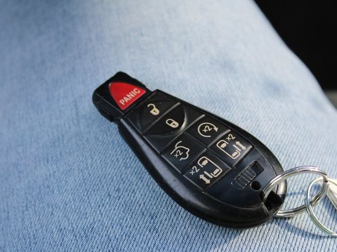 Used 2018 Dodge Grand Caravan SXT image 7