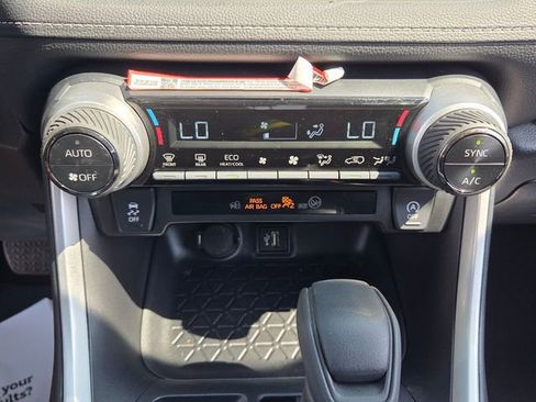 Used 2025 Toyota RAV4 XLE w/ Convenience Package FWD image 21