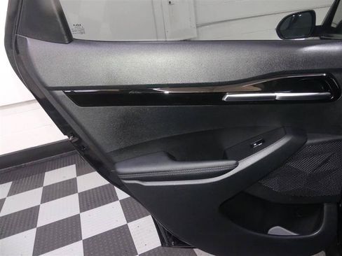 Used 2024 Kia Seltos SX w/ SX Sunroof Package AWD/4WD image 25