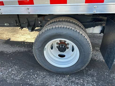 New 2026 Ford E-450 and Econoline 450 Super Duty w/ Driver's Safety Package RWD image 20